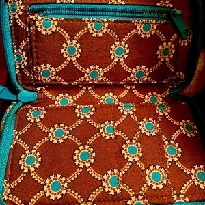 The colors are really nice on this Vera Bradley